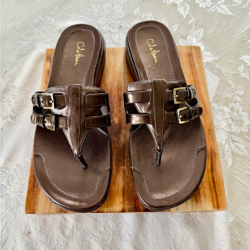 Never worn CLASSY COLE HAAN FLAT + NIKE AIR CUSHION = EXTREME COMFORT! Last One!